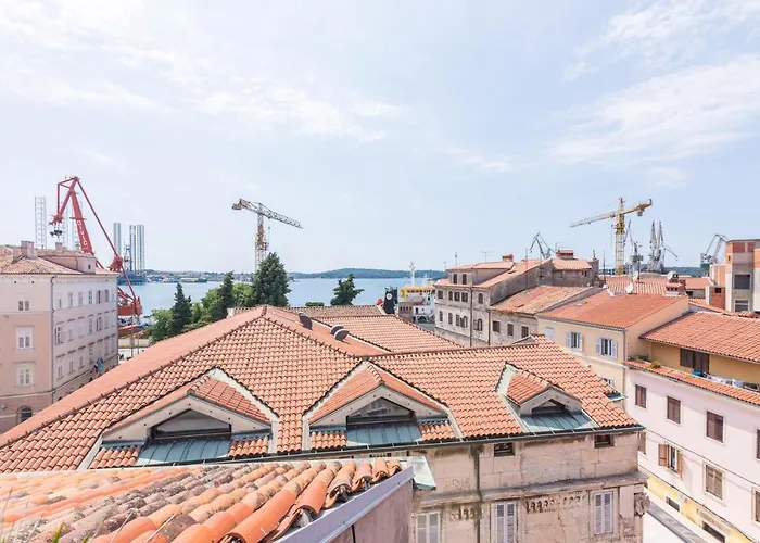 Апартаменты Diana's Chamber *